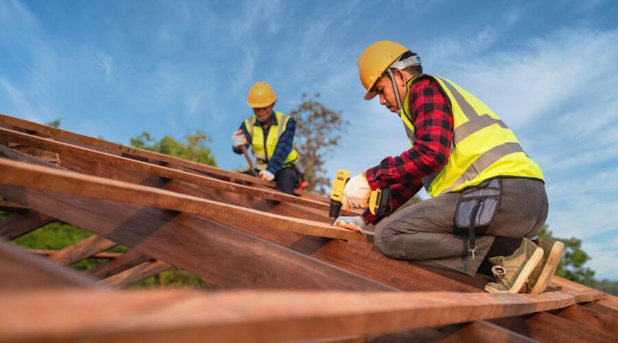 Professional Flat Roofing Installation services in West Des Moines, IA